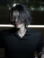 シン(syn)&nbsp;センターパートシャドウパーマ