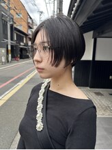 クルー(Creww KYOTO) メガネも映える◎黒髪ハンサムマッシュショート