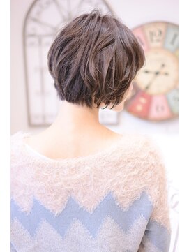 メイズ(MAZE) 【メイズ東中野・鍛原志行】外ハネショートボブ