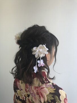 ヘアメイク オブジェ(hair make objet) 卒業式ハーフアップ