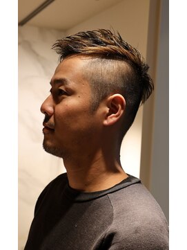 キャリ(CALI) ライジングモヒカン≪CALI・田町・三田・美容室・CHIAKI≫