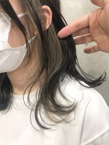 サクラ オモテサンドウ(SAKURA)&nbsp;インナーカラーグレージュ　イヤリングカラー