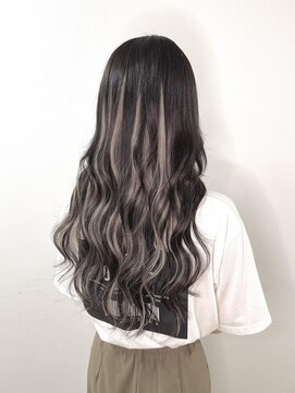 ブランシスヘアー(Bulansis Hair) シルバーハイライト