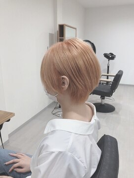 テジナ(tejina) ペールオレンジ×ショート