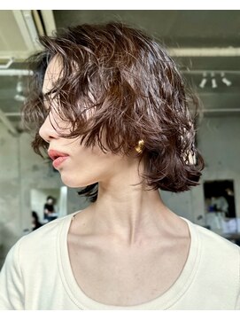 ナループロアオハナ(Nalu pu loa ohana) ボブパーマ/ボブ/顔まわりカット/ぷつっとカット/ウルフパーマ