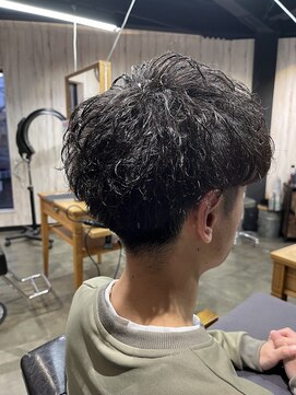 フィール ヘアー(feel hair) 【メンズ　パーマ】