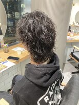 ミエルヘアーエスト 新宿店(mielhair est)&nbsp;ウルフカットのスパイラルパーマ