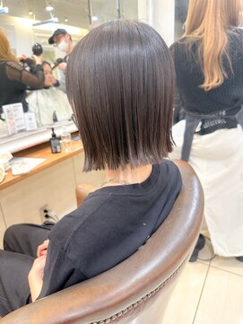ネオリーブアイム 横浜西口店(Neolive aim) タッセルボブ 切りっぱなしボブ 360度かわいいボブ【横浜】k