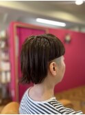 ワイドバングな刈り上げウルフ