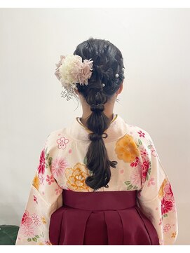 ヘアーアンドメイクアップモパ 卒業式ヘアセット