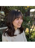 ミディアムヘアで作るくびれ巻きスタイル♪