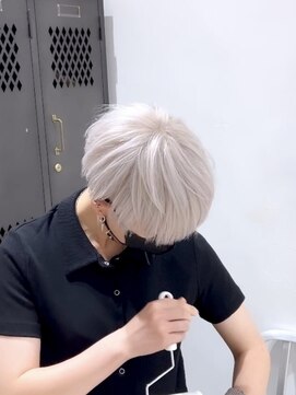 プネル 渋谷(PUNEL) ホワイト ショート