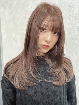 エイム(AiM) レイヤーカット 顔周りカット ピンクベージュ 透明感カラー 20代