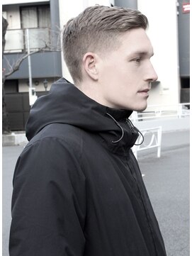 ジジバイワースホワイル(jiji by WORTH WHILE) 刈り上げセンターパートサーフカールフェザーパーママレットヘア