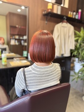 アオイ(Aoi) ボブ/ピンク/ブリーチなしカラー