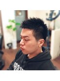 フォルムにこだわった爽やかヘア
