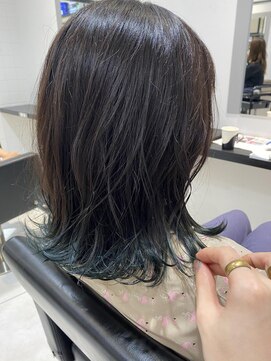 フラミューム 小田原(flammeum) 外ハネ　裾カラー