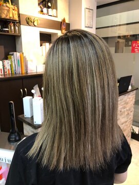 ケーアールツーエス 鳳店(KR2S) ＃ハイライト#バレイヤージュ#髪質改善#KR2S鳳