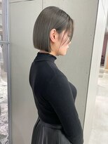 ジェム(GEM) オリーブグレージュ/切りっぱなしボブ/ストレートスタイル