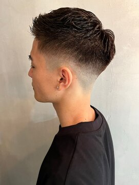 アイティー バイ アルバム 中野店(IT by ALBUM) ジェットモヒカン_束感ショートツーブロックマッシュ_ba400771