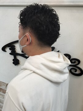 ラフューネ(Raffune) メンズ大人パーマ