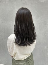 ウシワカマルエムティードット 富士宮店(USHIWAKAMARU MT.) 暗めオリーブベージュ