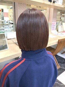 テテ(TETE) 切りっぱなしボブ/レッドブラウン/ブラウンカラー