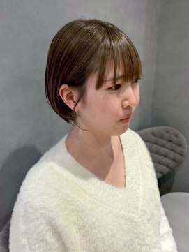 ジルバイジアン(JILL by GIEN) ブリーチなしダブルカラー/カーキーブラウン/ショートボブ