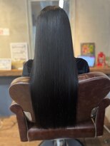 スローネ(THRONE)&nbsp;縮毛矯正で艶髪／20代30代40代／新宿／髪質改善