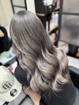 ラムシェール(LamChele) 【lamchele】シルバーグレージュ×ブリーチカラー