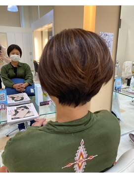 アンフィニー ポールスター店(ANFiNY) グラデーションボブ