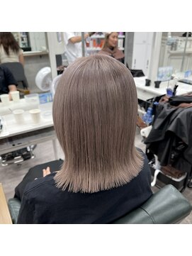 リミットバイアフィナー 大宮店(limit by Afinar) ミルクティーカラー