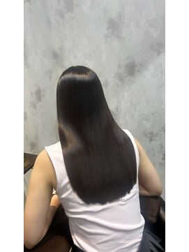 シシ 大宮(She 2.) 髪質改善/縮毛矯正/髪質改善ストレート/トリートメント/ボブ