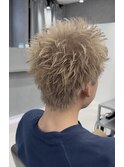 ブロンドスパイキーショート