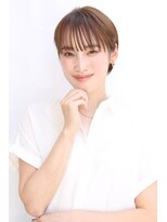 ヘアーズ ギュゼルバヤン(hair’s Guzel Bayan)&nbsp;ショートマッシュ耳掛けヘア