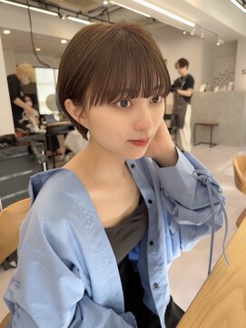 エニ 自由が丘(ENi) 黒髪/グレーベージュ/レイヤーロング/前髪パーマ[自由が丘駅]