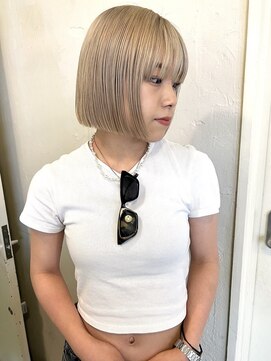 ヒート バイ アンカットラウンジ 渋谷(HEAT by UNCUT&LOUNGE) ダブルカラー/ミルクティーカラー/ケアブリーチ/ベージュカラー