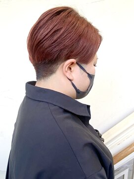 モリオ フロム ロンドン 成増店 【morio成増/一戸】刈り上げ女子ブリーチあり チェリーレッド