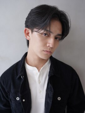 ニコ トウキョウ ロジック(nico TOKYO Logic) センターパート/ニュアンスパーマ/フェザーパーマ