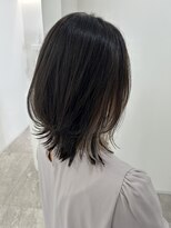 グラムヘアー(GLAM HAIR)&nbsp;くびれミディアム×イヤリングカラー（ホワイトベージュ）