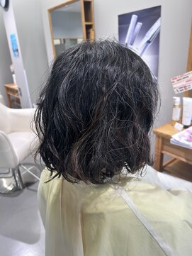 ファム 楽々園店(femme) ボブパーマ