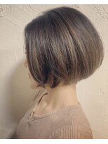 ボッカ(bocca)&nbsp;前下がりボブ