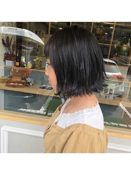 メルク(merc.) 柔らかグレージュ外はね/アディクシーカラー