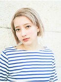 ホワイトベージュ×フレンチボブ [新宿]