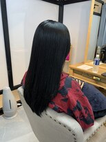 イーラ(era)&nbsp;《era》　黒髪ロングストレート　艶ツヤ　冬カラー　みわ