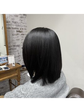 リモア (Re:more) ミディアムボブ