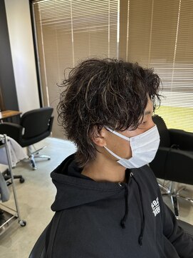 ラテ 伊勢崎(LATTE) センターパート/ウルフツイスト/ツイスパ/ツーブロック