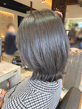 ヘアリゾート粋 トゥジュ 池袋東口店(tujuh) ミディアムレイヤー/カーキアッシュ