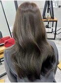 ハイライトカラーミルクティーベージュレイヤーカット