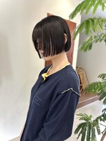 デン(den)&nbsp;ぷつっとボブ　　ステップカット